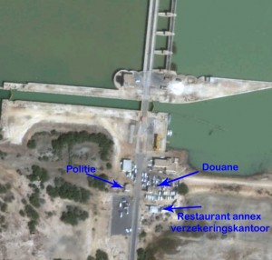 grens Mauritanie-Senegal Satalietbeeld van de Barrage Diama