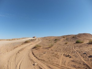 weg tussen Erfoud en Merzouga