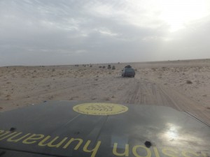 de Challenge colonne op weg naar de eerste overnachtingplaats